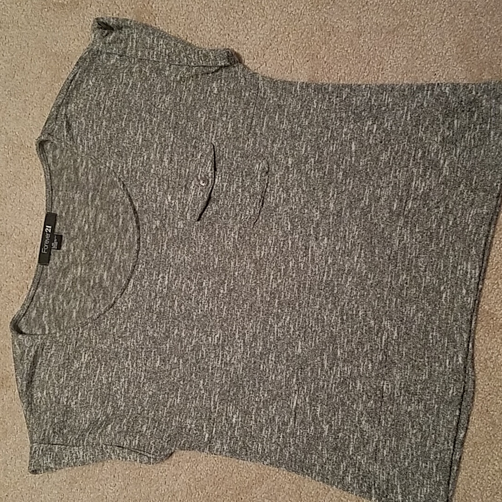 Forever 21 t-shirt
